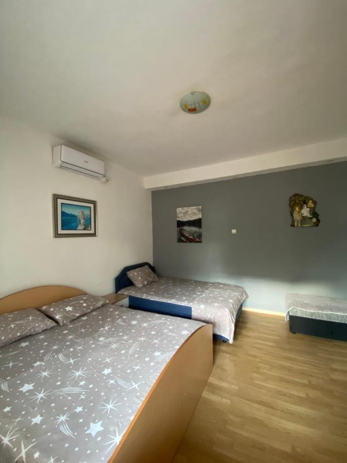 Apartments Vido Kotor Exterior photo